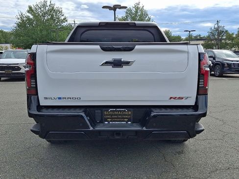 Used 2024 Chevrolet Silverado EV RST image 5