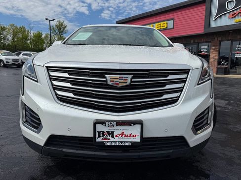 Used 2017 Cadillac XT5 Luxury w/ Driver Awareness Package FWD image 2
