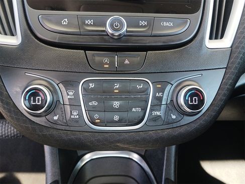 Used 2024 Chevrolet Malibu LT image 24