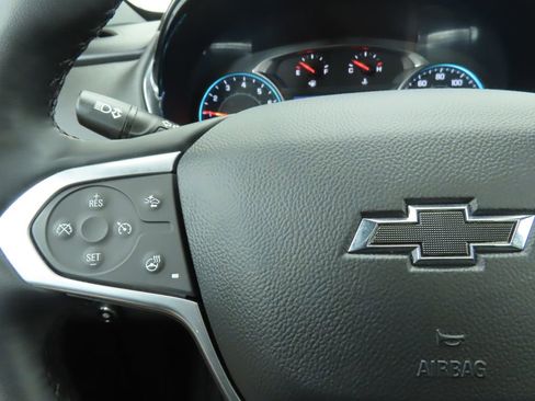 Used 2023 Chevrolet Traverse RS w/ LPO, Roadside Safety Package image 11