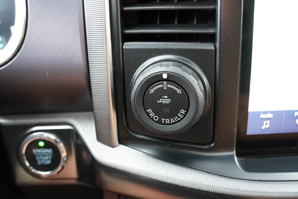 Certified 2021 Ford F150 Platinum w/ FX4 Off-Road Package AWD/4WD image 35