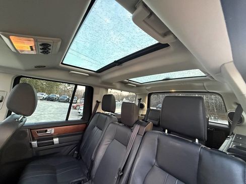 Used 2016 Land Rover LR4 HSE Silver Edition image 17