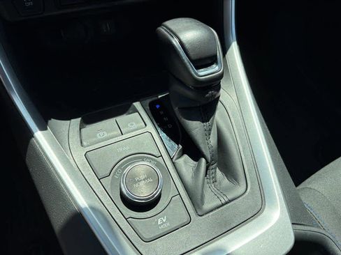 Used 2023 Toyota RAV4 SE w/ Convenience Package AWD/4WD image 19