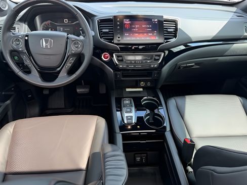 Used 2023 Honda Ridgeline Black Edition image 8