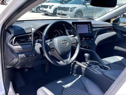 Used 2023 Toyota Camry SE w/ Convenience Package FWD image 17