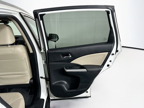 Used 2016 Honda CR-V Touring image 29