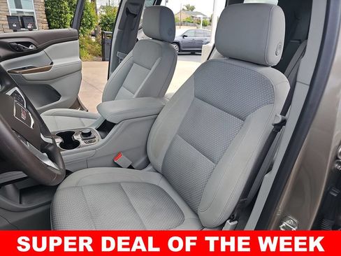 Used 2023 GMC Acadia SLE w/ Driver Convenience Package AWD/4WD image 16