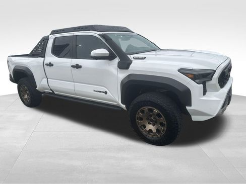 Used 2025 Toyota Tacoma 4x4 Double Cab Hybrid w/ Tow Tech Package image 34