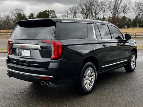 Used 2024 GMC Yukon XL Denali image 3