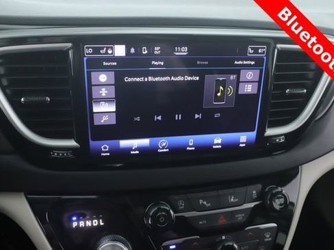 Used 2022 Chrysler Pacifica Touring-L FWD image 5