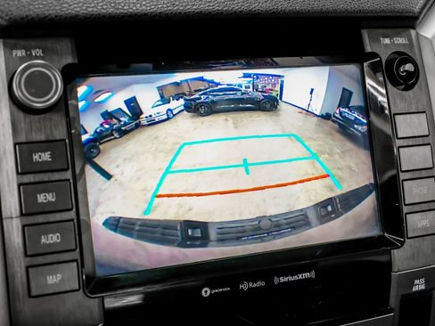 Used 2020 Toyota Tundra SR5 image 31