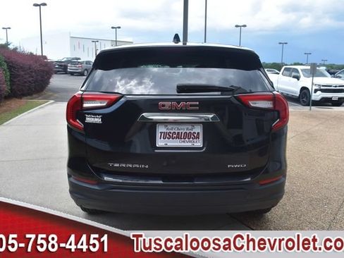 Used 2024 GMC Terrain SLE AWD/4WD image 8