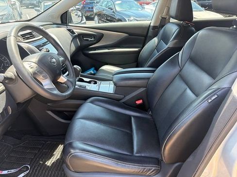 Used 2017 Nissan Murano SL w/ Cargo Package FWD image 4