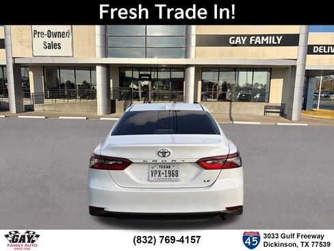 Used 2022 Toyota Camry LE image 8