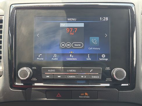 Used 2023 Nissan Frontier SV w/ SV Convenience Package RWD image 5