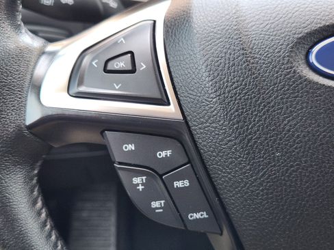 Used 2021 Ford Edge SEL AWD/4WD image 21