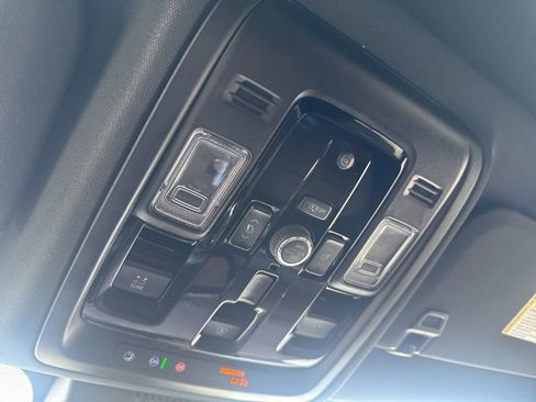 Used 2026 Chevrolet Tahoe High Country image 23