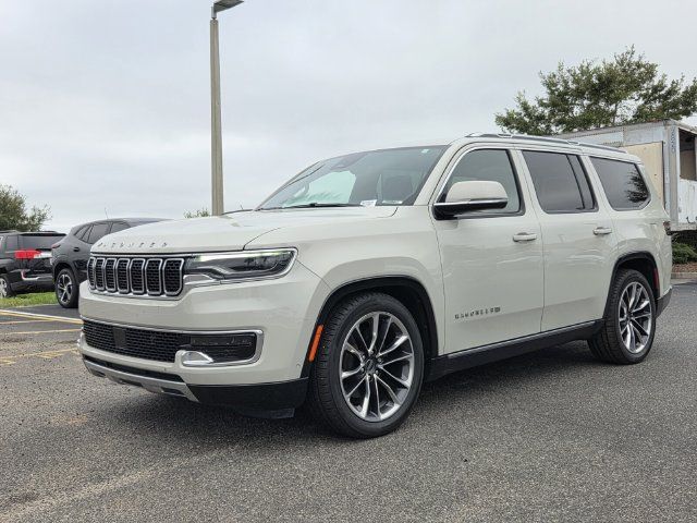 Used 2022 Jeep Wagoneer Series III w/ Premium Group I AWD/4WD image 2