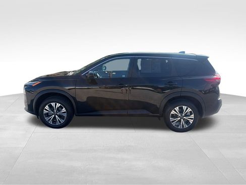 Used 2023 Nissan Rogue SV FWD image 3