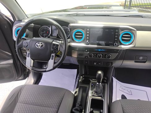Used 2021 Toyota Tacoma SR5 RWD image 63
