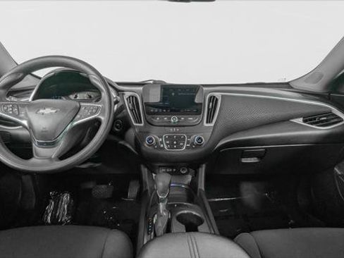 Used 2023 Chevrolet Malibu LT FWD image 21