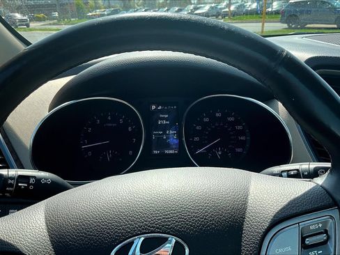 Used 2017 Hyundai Santa Fe FWD w/ SE Ultimate Tech Package 03 image 16