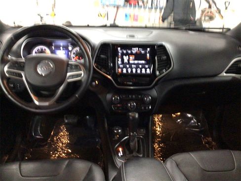 Used 2020 Jeep Cherokee High Altitude image 22