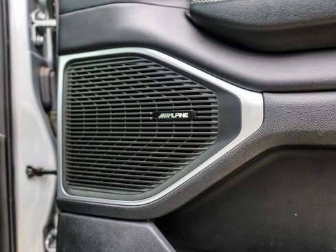 Used 2023 Jeep Wagoneer L Series II image 15