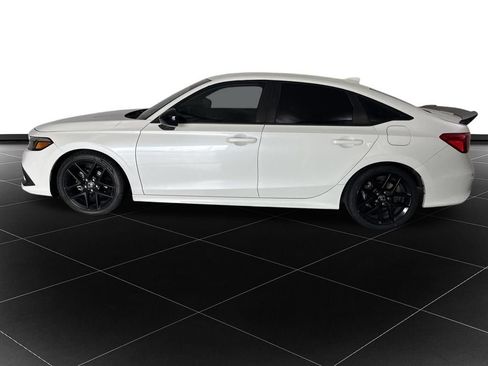 Used 2022 Honda Civic Sport image 2