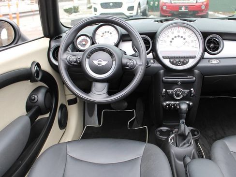 Used 2012 MINI Cooper Convertible image 16