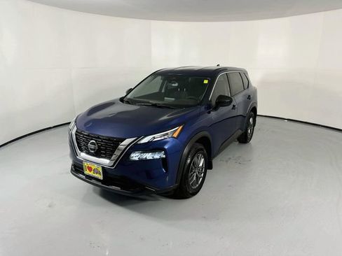 Used 2021 Nissan Rogue S FWD image 5