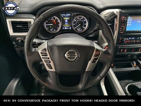 Used 2018 Nissan Titan SV w/ SV Convenience Package image 13