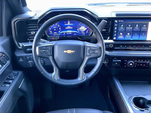 Used 2025 Chevrolet Silverado 3500 High Country w/ Technology Package image 5