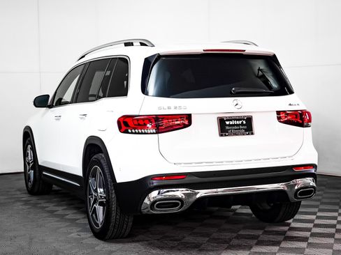 Certified 2022 Mercedes-Benz GLB 250 4MATIC w/ AMG Line image 2