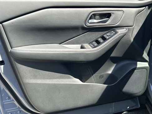 New 2026 Nissan Rogue SV AWD/4WD image 17