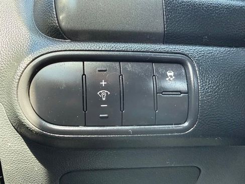 Used 2017 Kia Forte LX FWD image 22