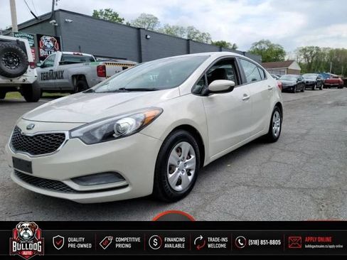 Used 2015 Kia Forte LX FWD image 1