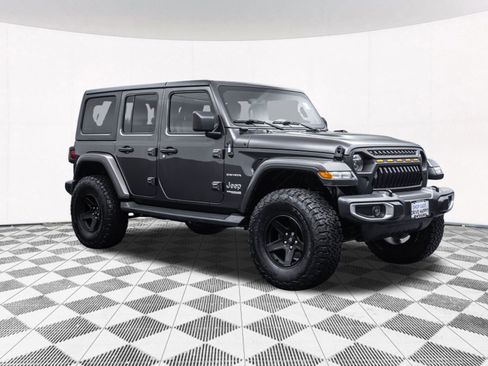 Used 2019 Jeep Wrangler Unlimited Sahara image 15