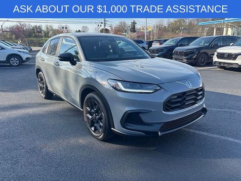 Used 2025 Honda HR-V Sport image 1