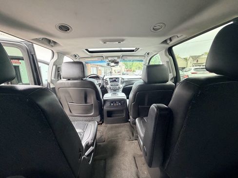 Used 2015 Chevrolet Suburban LTZ AWD/4WD image 38