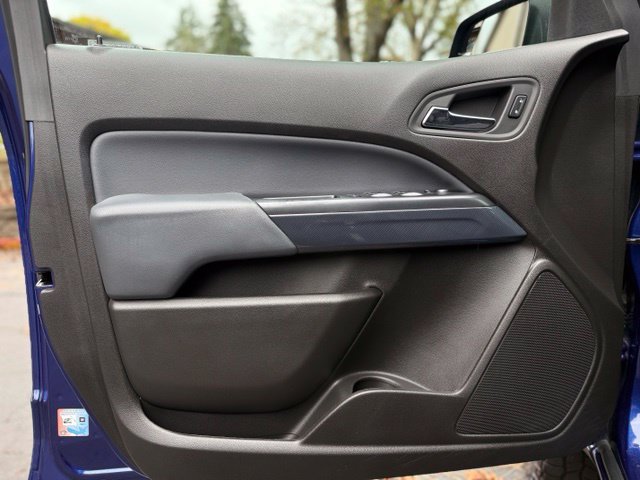 Used 2016 Chevrolet Colorado Z71 AWD/4WD image 12
