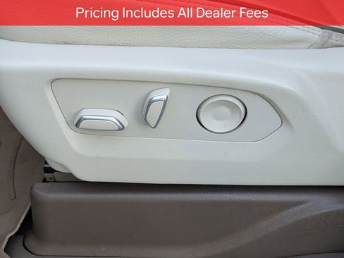 Used 2022 GMC Yukon XL Denali AWD/4WD image 21