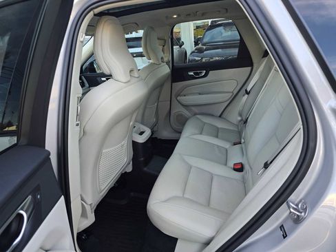 Certified 2024 Volvo XC60 T8 Plus w/ Protection Package Premier image 16