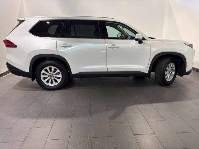 Used 2024 Toyota Grand Highlander AWD image 7