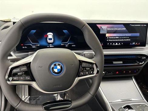 Used 2025 BMW i4 xDrive40i w/ Premium Package image 22