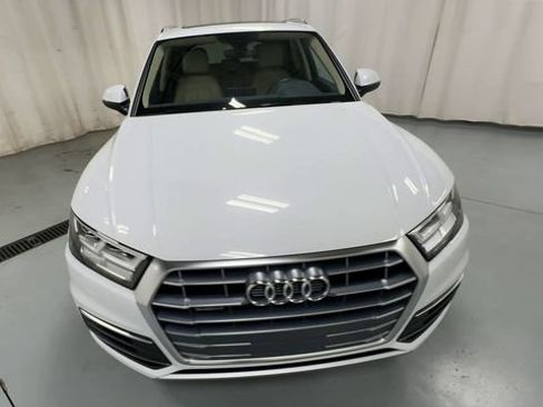 Used 2020 Audi Q5 2.0T Premium Plus w/ Premium Plus Package AWD/4WD image 3