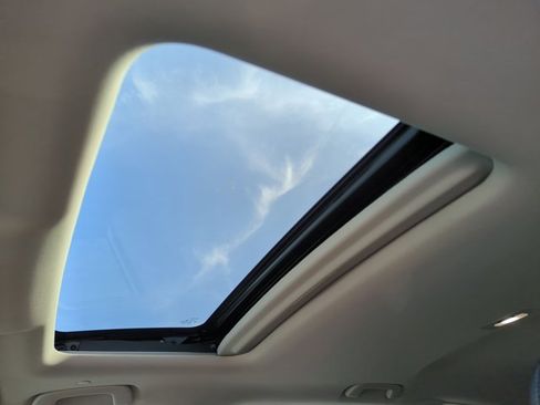 Used 2023 Honda CR-V EX-L image 15