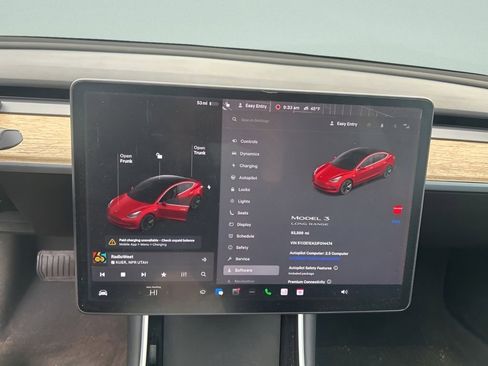 Used 2018 Tesla Model 3 Long Range image 27