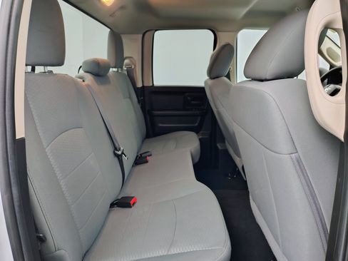 Used 2019 RAM 1500 Express w/ Express Value Package AWD/4WD image 28
