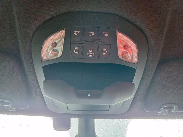 Used 2021 Chrysler Pacifica Limited w/ Uconnect Theater Family Group FWD image 31